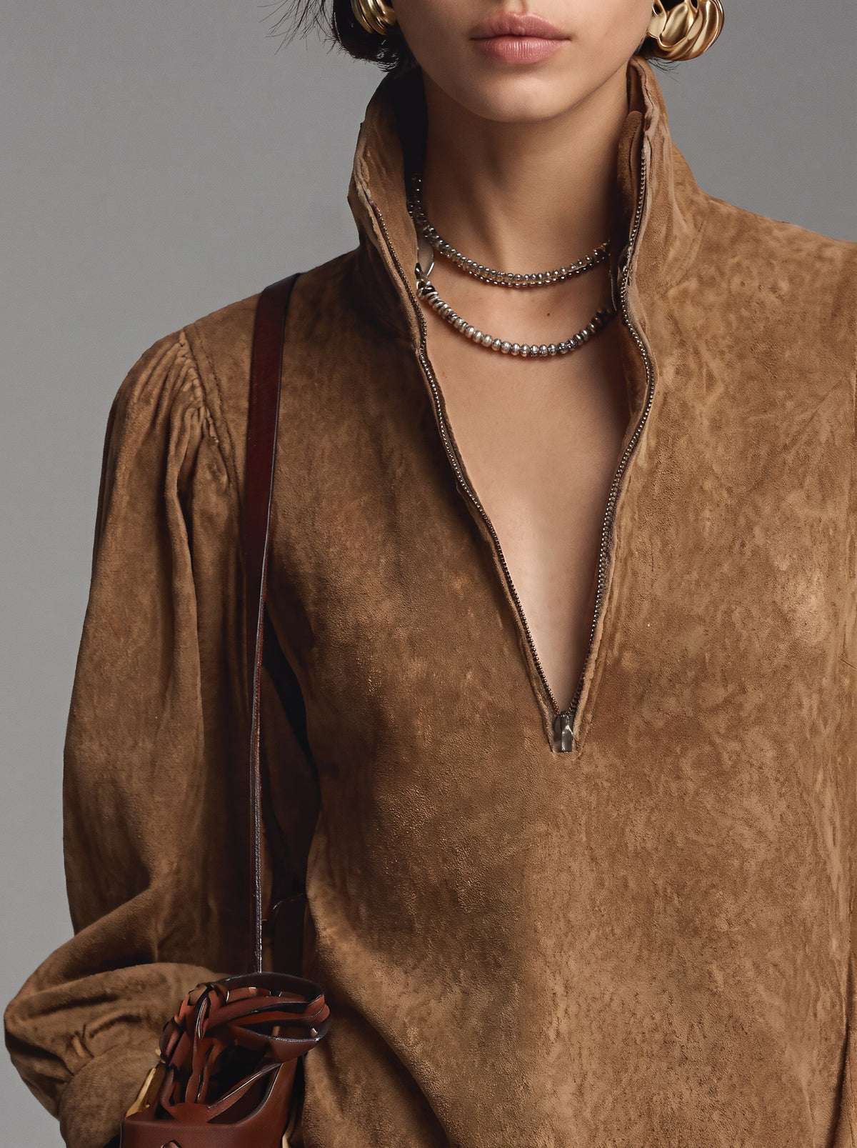 Silvia · Vestido corto de ante con cierre