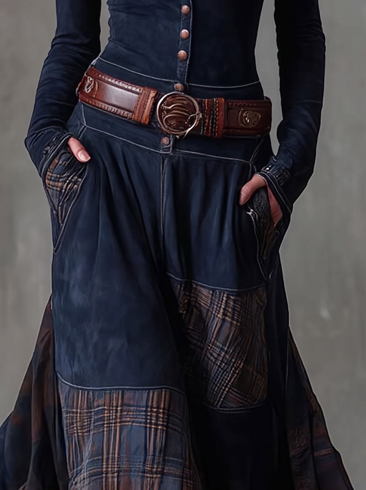 Elisa · Vestido maxi de ante con cinturón azul marino
